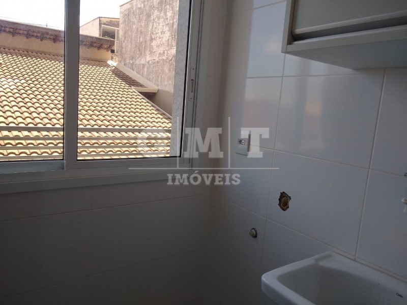 Apartamento para alugar com 2 quartos, 67m² - Foto 25