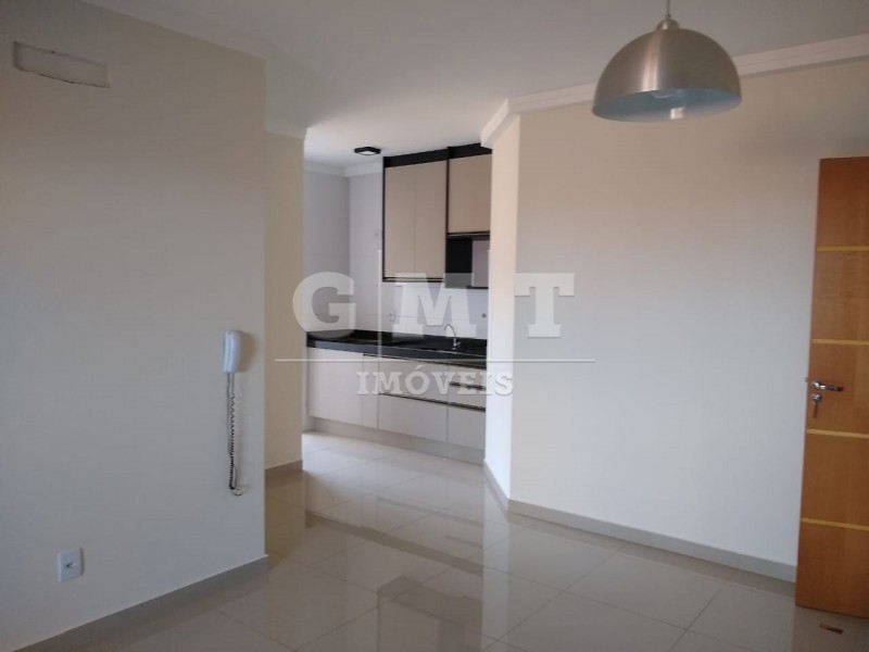 Apartamento para alugar com 2 quartos, 67m² - Foto 4