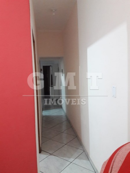 Casa à venda com 2 quartos, 120m² - Foto 2