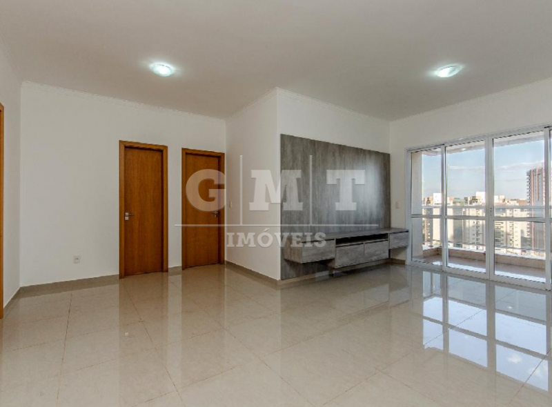 Apartamento à venda com 3 quartos, 121m² - Foto 2