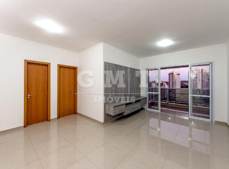 Apartamento à venda com 3 quartos, 121m² - Foto 1