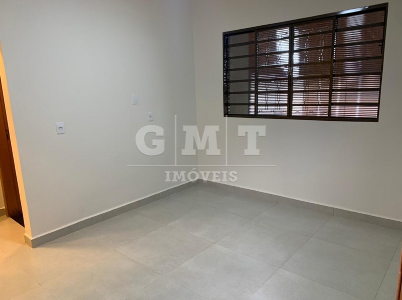 Casa à venda com 3 quartos, 160m² - Foto 2