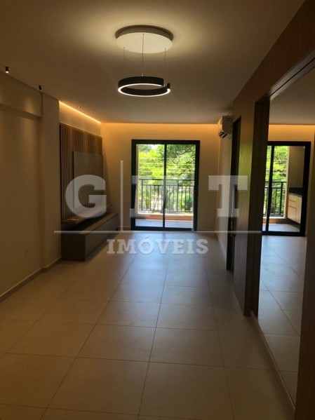 Apartamento à venda com 2 quartos, 70m² - Foto 1