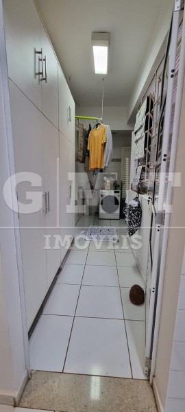 Apartamento à venda com 3 quartos, 111m² - Foto 14