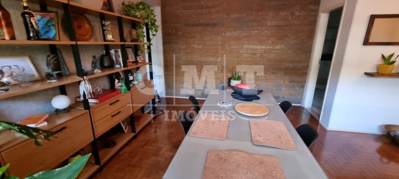 Apartamento à venda com 3 quartos, 111m² - Foto 2