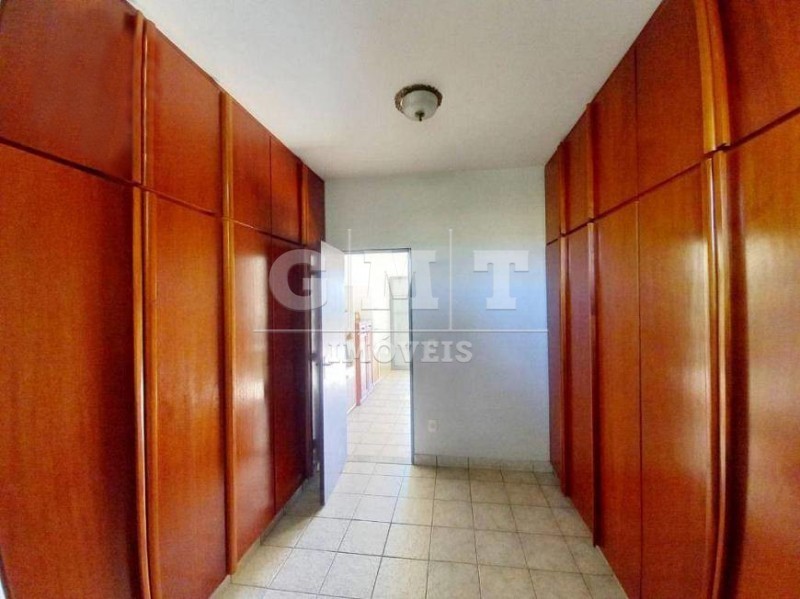 Casa à venda com 4 quartos, 1500m² - Foto 24