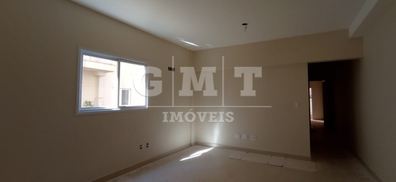 Apartamento à venda com 2 quartos, 75m² - Foto 2