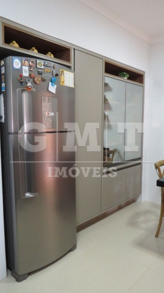 Apartamento à venda com 3 quartos, 168m² - Foto 11