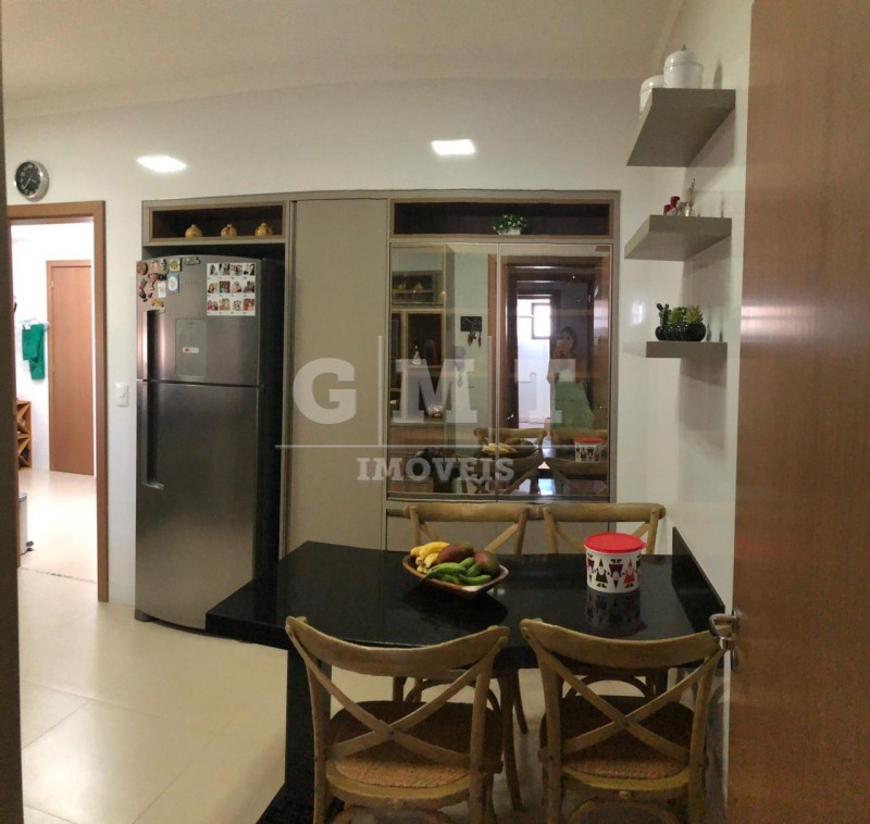 Apartamento à venda com 3 quartos, 168m² - Foto 7