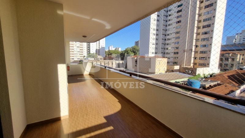 Apartamento à venda com 2 quartos, 107m² - Foto 13