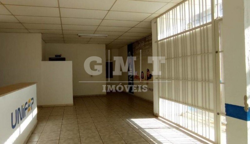 Prédio Inteiro para alugar, 1350m² - Foto 2