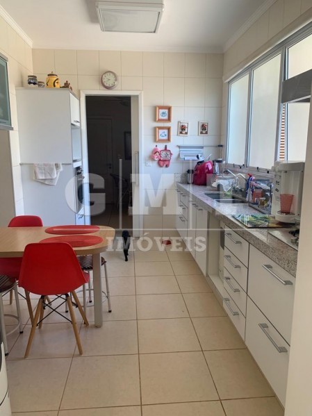 Apartamento à venda com 3 quartos, 228m² - Foto 28