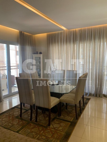 Apartamento à venda com 3 quartos, 228m² - Foto 11