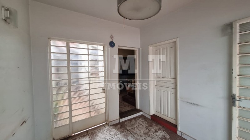 Prédio Inteiro para alugar com 3 quartos, 107m² - Foto 2