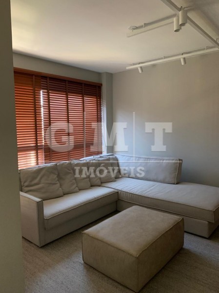 Apartamento à venda com 3 quartos, 229m² - Foto 7