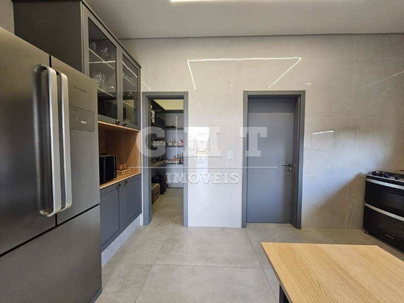 Casa de Condomínio à venda com 4 quartos, 365m² - Foto 10