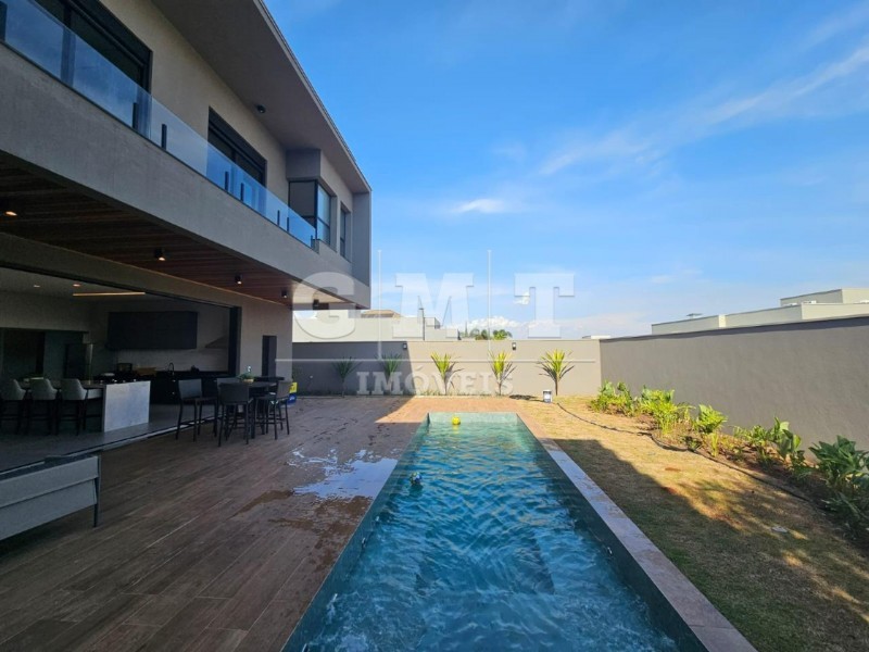 Casa de Condomínio à venda com 4 quartos, 365m² - Foto 1