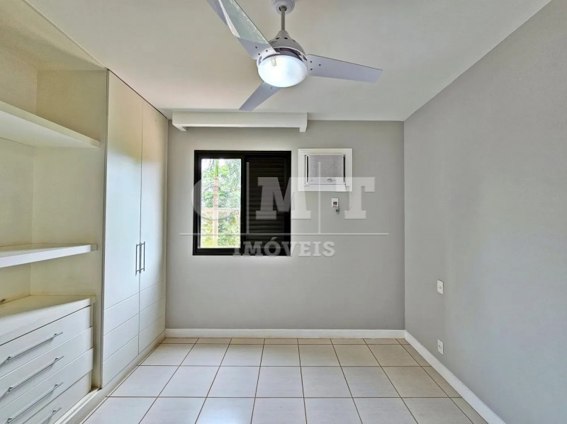 Apartamento para alugar com 3 quartos, 141m² - Foto 15