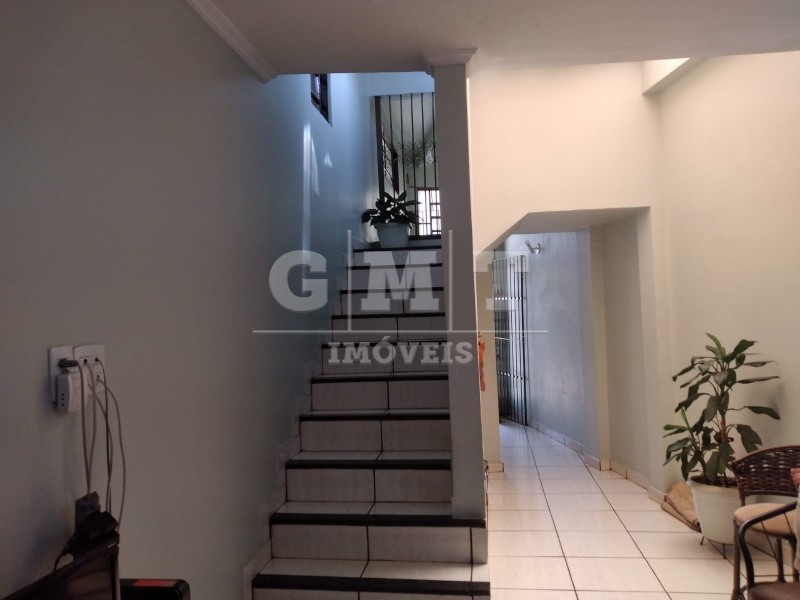 Casa à venda com 3 quartos, 218m² - Foto 9