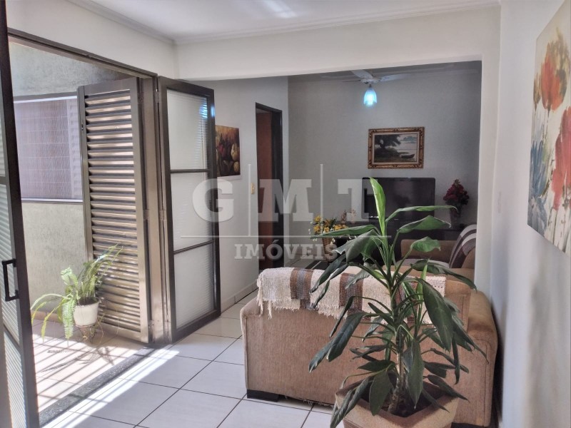 Casa à venda com 3 quartos, 218m² - Foto 6