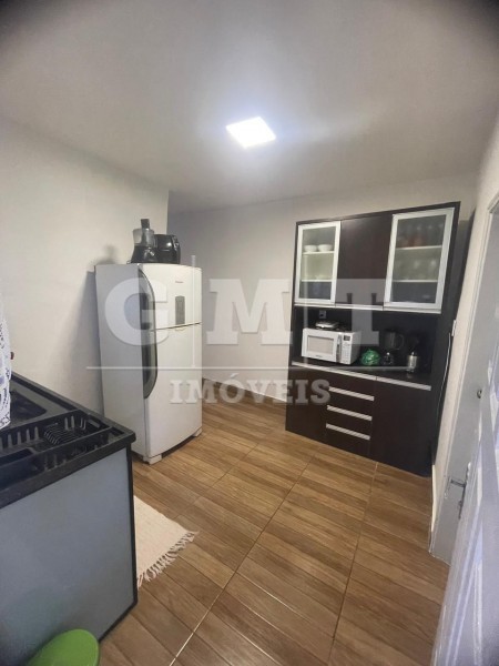 Casa à venda com 2 quartos, 72m² - Foto 12