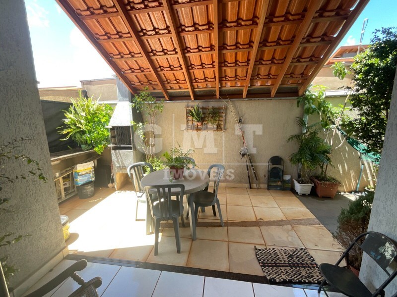 Apartamento à venda com 2 quartos, 69m² - Foto 1