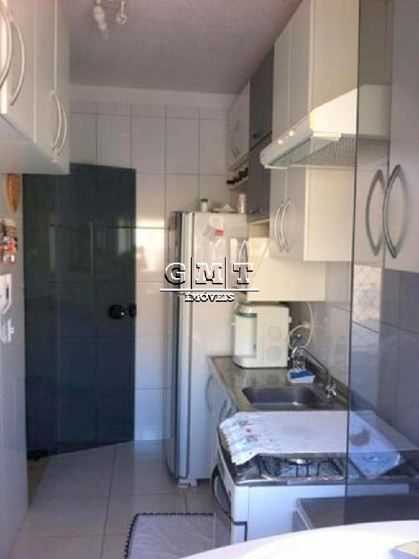 Apartamento à venda com 2 quartos, 58m² - Foto 11