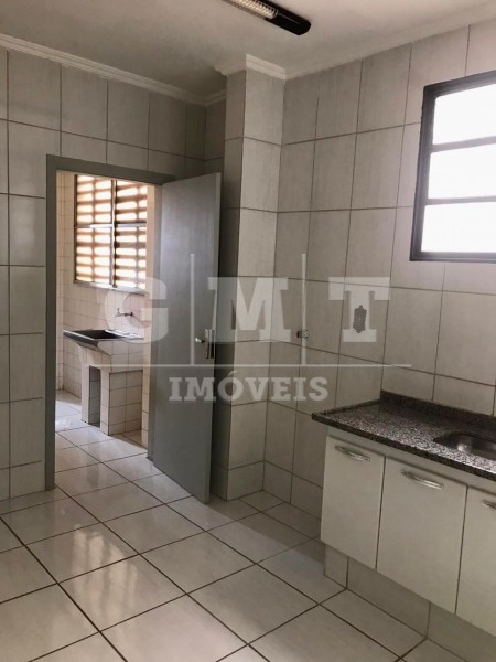 Apartamento à venda com 2 quartos, 67m² - Foto 11