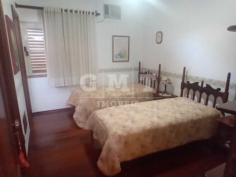 Casa para alugar com 3 quartos, 486m² - Foto 16