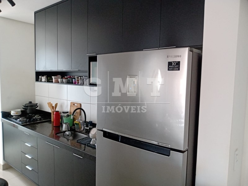 Apartamento para alugar com 2 quartos, 64m² - Foto 10