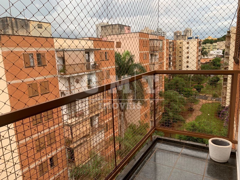 Apartamento à venda com 3 quartos, 70m² - Foto 4