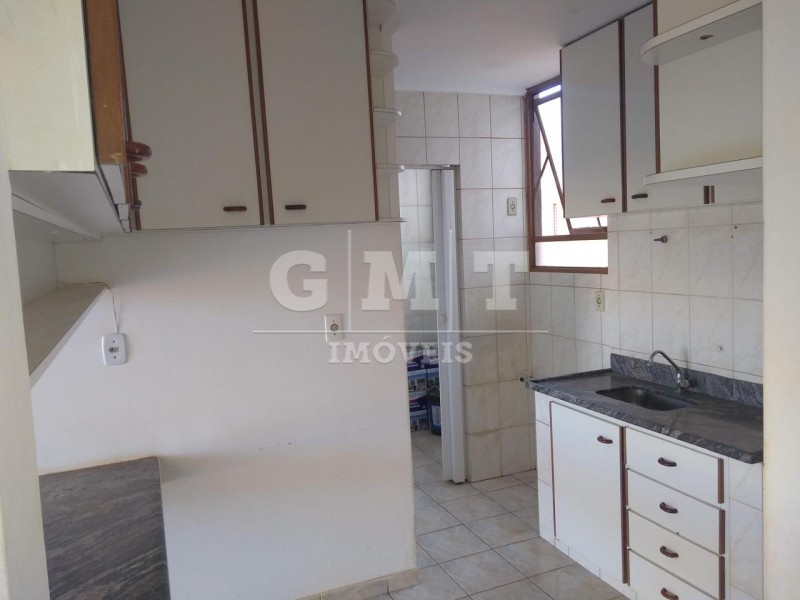 Apartamento à venda com 3 quartos, 70m² - Foto 7